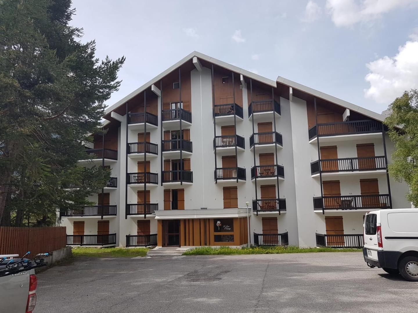 Chalereux Studio A La Montagne Auron Exteriör bild