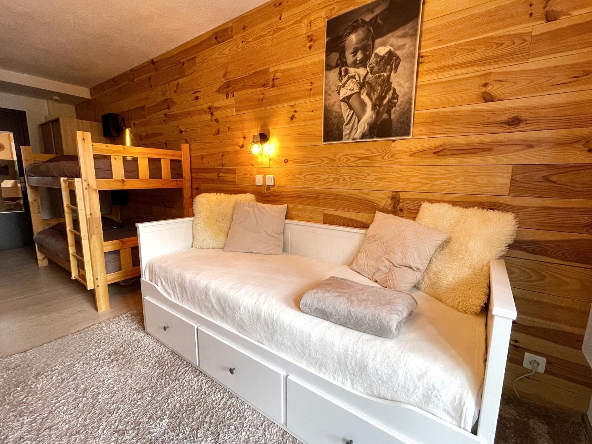 Chalereux Studio A La Montagne Auron Exteriör bild
